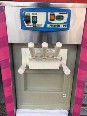 A máquina de sorvete Italianinha Premium é boa?
